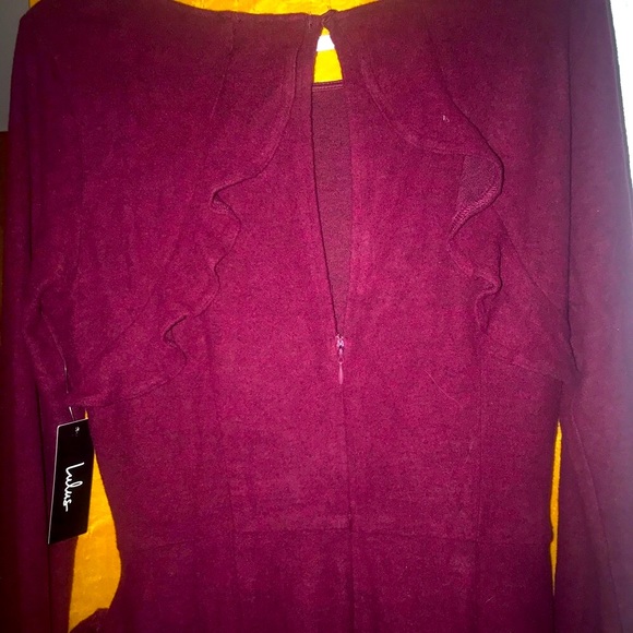 Lulus burgundy strechy fuzzy wrap Dress NWT - Picture 3 of 6